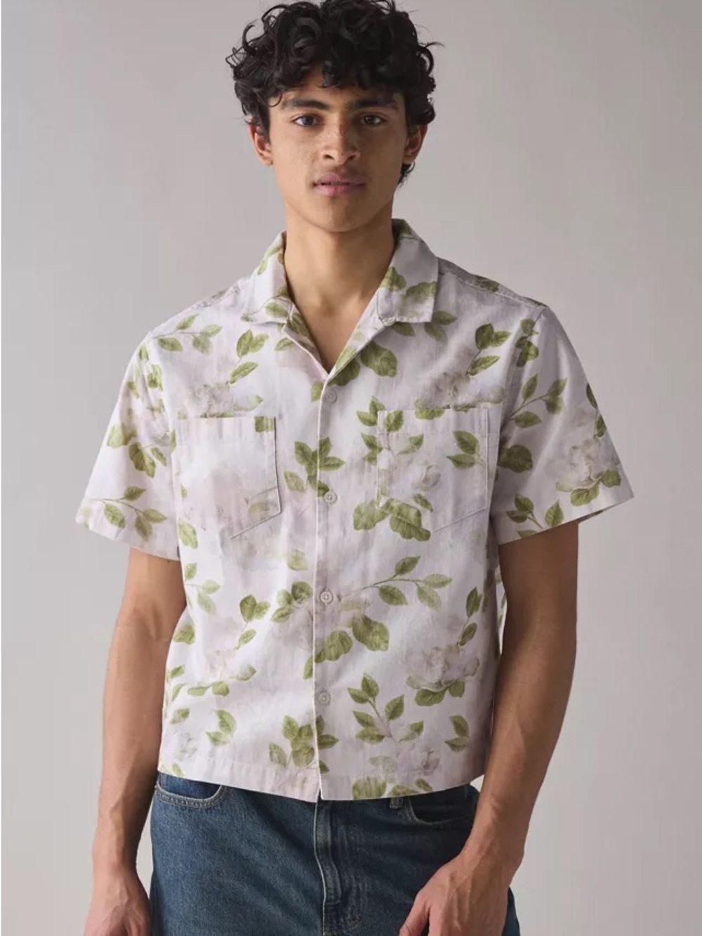 BDG Urban Outfitters Floral Cotton Short Sleeve Men’s Button Down Shirt Sz M
